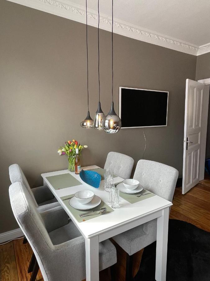 Ferienwohnung Altbaucharme Deluxe Mit Balkon In Zentraler Lage Kiel Exterior foto